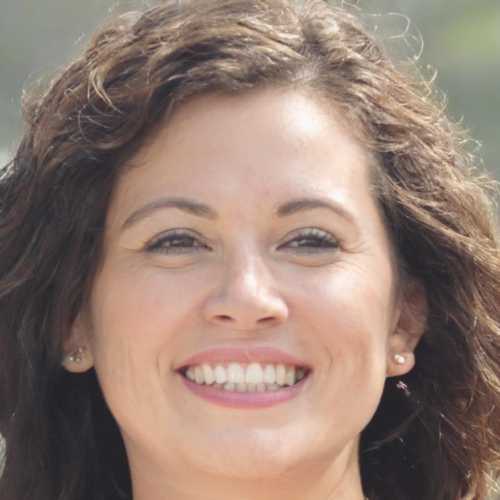 Sarah Chen, lead finance instructor and certified financial planner